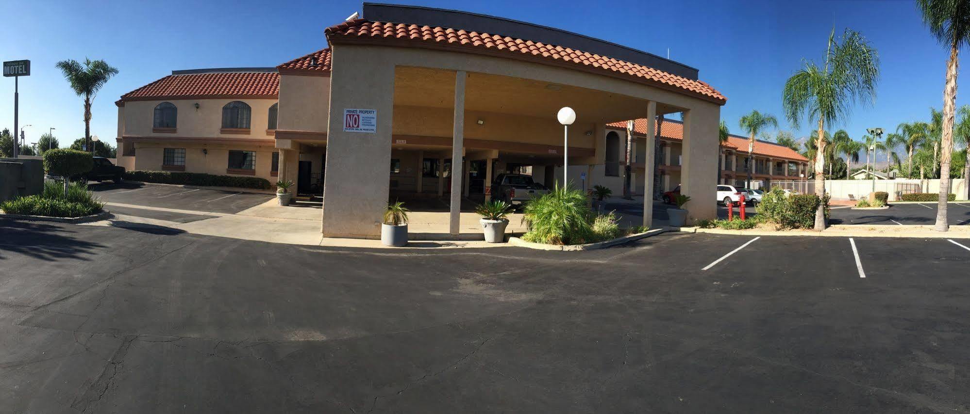 Calimesa Inn Buitenkant foto